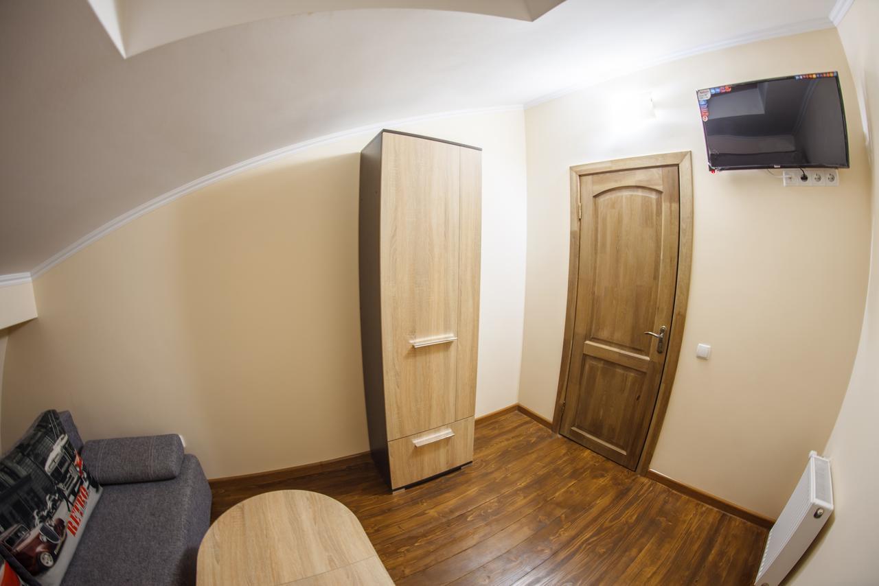 Panorama Apart-Hotel Kamianets-Podilskyi Exterior foto